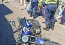 Lesionada funcionaria de Policarirubana en deslizamiento de moto