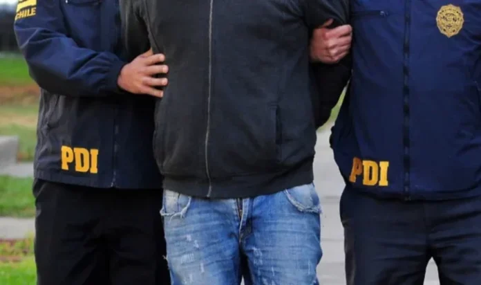 detenidos-pdi-chile-venezolano- Capturan a venezolano y cuatro chilenos con millonario cargamento de drogas