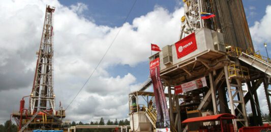 Exportaciones petroleras de Venezuela superan los 900.000 bdp en noviembre Exportaciones petroleras de Venezuela superan los 900.000 bdp en noviembre