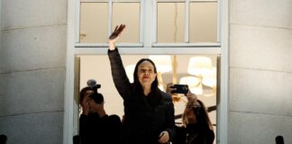 Machado pidió al mundo bloquear ingresos del gobierno nacional Machado pidió al mundo bloquear ingresos del gobierno nacional