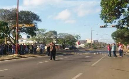 Mujer muere en extrañas circunstancias en Punto Fijo