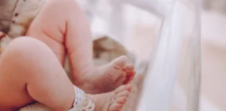 Rescatan a recién nacido de un basurero en Antímano Rescatan a recién nacido de un basurero en Antímano