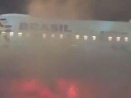 Pánico en Brasil por incendio en avión LATAM con 180 pasajeros Pánico en Brasil por incendio en avión LATAM con 180 pasajeros