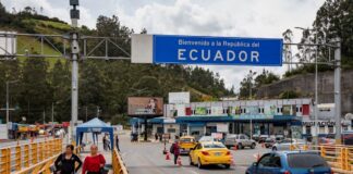 Ecuador impuso a Colombia arancel de 30% por falta de cooperación en la lucha contra el narcotráfico Ecuador impuso a Colombia un arancel de 30% por falta de cooperación en la lucha contra el narcotráfico
