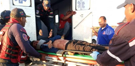 Fotos| Vuelco de Grand Marquis dejó un adolescente fallecido en Médano Blanco