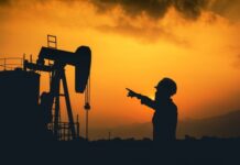 Analistas: Petroleras de EEUU «no entrarán» pronto en Venezuela pese al deseo de Trump Analistas: Petroleras de EEUU "no entrarán" pronto en Venezuela pese al deseo de Trump