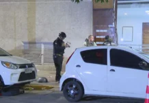 Chile | Asesinan venezolano mientras reparaba su carro en una vía pública Asesinan venezolano mientras reparaba su carro en una vía pública: hombres desconocidos le dispararon