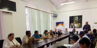 Gremios comerciales y organismos públicos acuerdan monitorear la economía local