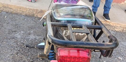 Motorizado sufre lesiones durante colisión en la Jacinto Lara