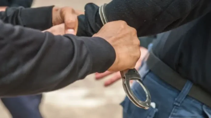 Detienen a un hombre por incitar al odio a través de sus redes sociales