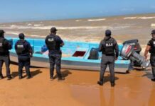 Localiza embarcación presuntamente vinculada al tráfico ilícito de drogas en La Retama