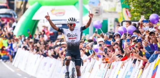 Enmanuel Viloria se adjudicó la victoria en la segunda etapa de la Vuelta al Táchira