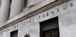 EE UU flexibiliza sanciones contra sector petrolero venezolano