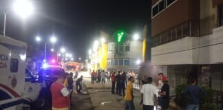 Incendio consumió venta de repuesto en Coro