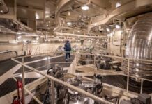 Japón reactiva central nuclear más grande del mundo pese a oposición local Japón reactiva central nuclear más grande del mundo pese a oposición local