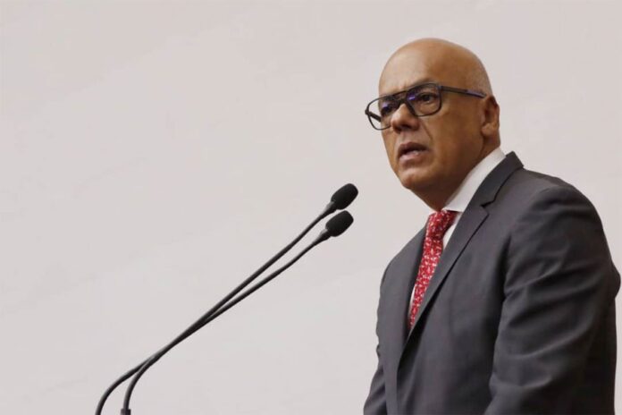 Jorge Rodríguez aseguró que "van más de 400 excarcelaciones y continuarán"