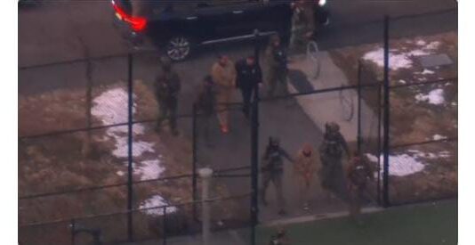 Escoltan al Presidente Maduro hacia el tribunal en Nueva York