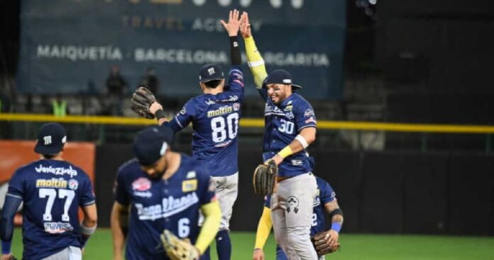 Magallanes golpeó primero en la Gran Final