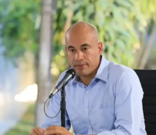 Ministro Rodríguez reiteró que el lunes 12 de enero se reanudarán las clases Ministro Rodríguez reiteró que el lunes 12 de enero se reanudarán las clases