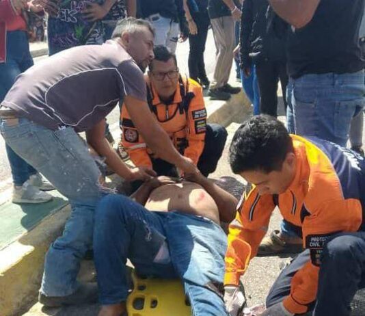 Motorizado conducía bajo los efectos del alcohol y esto le pasó