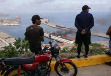 Reportan que ataque de EE.UU. a Venezuela dejó al menos 40 muertos