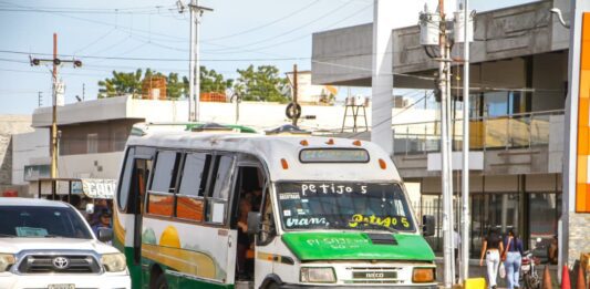 Actividades comerciales, laborales y de servicios con normalidad en Falcón