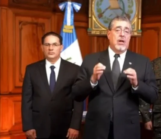 Motines y ataques sacuden a Guatemala: estado de sitio y siete policías muertos Motines y ataques sacuden Guatemala: estado de sitio y siete policías muertos