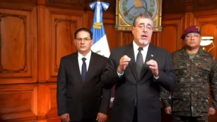 Motines y ataques sacuden Guatemala: estado de sitio y siete policías muertos