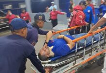 Fotos| Colisión entre moto y camioneta en la Falcón – Zulia dejó cuatro lesionados