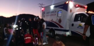 Vuelco de camioneta en la Coro- Churuguara deja dos niños lesionados