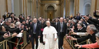 El catolicismo pierde peso en Latinoamérica tras 10 años de caída sostenida El catolicismo pierde peso en Latinoamérica tras 10 años de caída sostenida