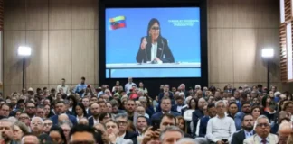 Delcy Rodríguez fusiona los ministerios de Industrias y Comercio: ¿Quién estará a cargo? Delcy Rodríguez fusiona los ministerios de Industrias y Comercio: ¿Quién estará a cargo?