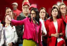 Delcy Rodríguez: reforma de la Ley de Hidrocarburos fue estudiada con Maduro Delcy Rodríguez asegura que reforma de la Ley de Hidrocarburos fue estudiada con Maduro