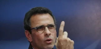 Capriles aboga por una transición democrática con garantías Capriles exige una transición democrática con garantías