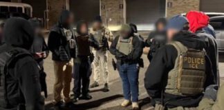 Mujer pretendía comprar un arma para «matar» a agentes del ICE Mujer pretendía comprar un arma para matar a agentes del ICE