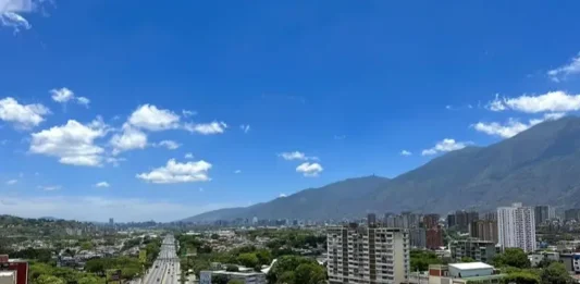 Inameh prevé cielos despejados y persistencia de altas temperaturas para hoy