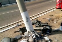 Punto Fijo| Camioneta impactó con un poste del alumbrado público