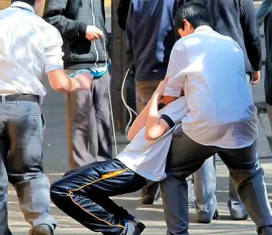 Zulia | Adolescente detenido por violenta agresión contra un compañero Adolescente detenido por violenta agresión contra un compañero