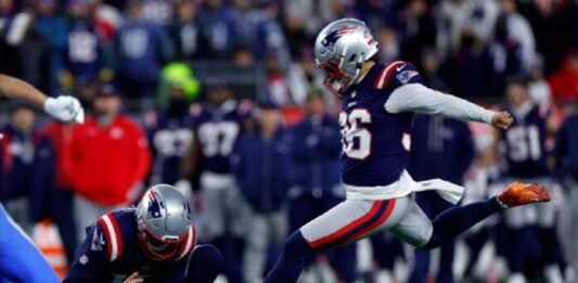 Andy Borregales, el primer venezolano que va por la conquista del Super Bowl Andy Borregales, el primer venezolano que va por la conquista del Super Bowl