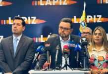 Antonio Ecarri exige la renuncia inmediata del Defensor del Pueblo Antonio Ecarri exige la renuncia inmediata del Defensor del Pueblo