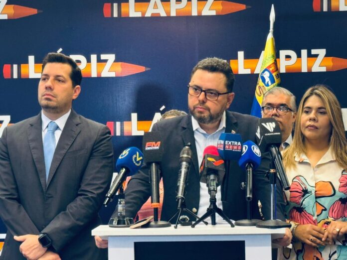 Antonio Ecarri exige la renuncia inmediata del Defensor del Pueblo