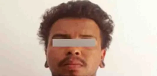 Caracas | Hombre destrozó el coche de su hijo y agredió a su pareja Hombre destrozó el coche de su hijo y agredió a su pareja