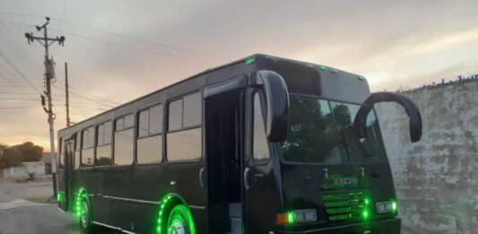 El Taparo| Autobús es sorprendido por guayas de alta tensión y deja tres lesionados