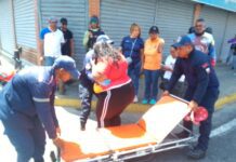 Punto Fijo| La sorprendió una boca de visita descubierta y se fue al pavimento