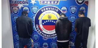 Coro| Detenidos tres sujetos por estafa y delito informático en estación de servicio