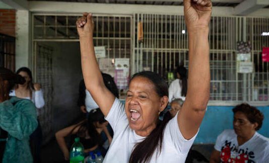 Excarcelan a 17 personas en la Zona 7