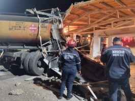 Tucacas| Gandola impactó con estructura de restaurante y dejó un lesionado