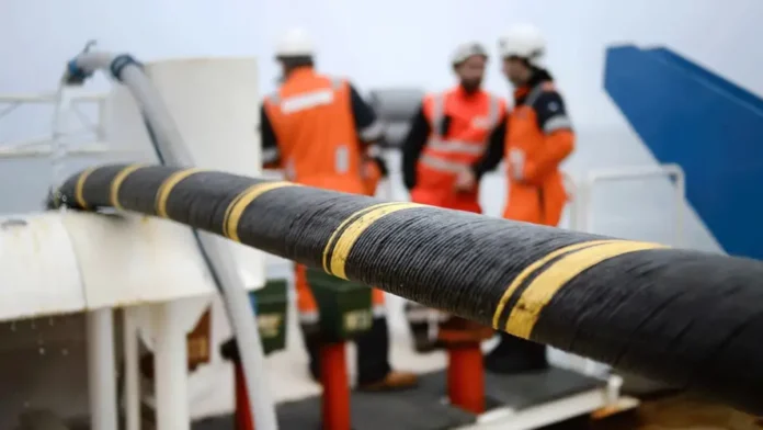 Google-revoluciona-conectividad-nuevas-rutas-fibra-óptica-transcontinental Google revoluciona la conectividad: nuevas rutas de fibra óptica transcontinental