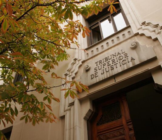 Justicia española ordena a Pdvsa pagar 33,7 millones de dólares por préstamo del proyecto Corocoro Justicia española ordena a Pdvsa pagar 33,7 millones de dólares por préstamo del proyecto Corocoro