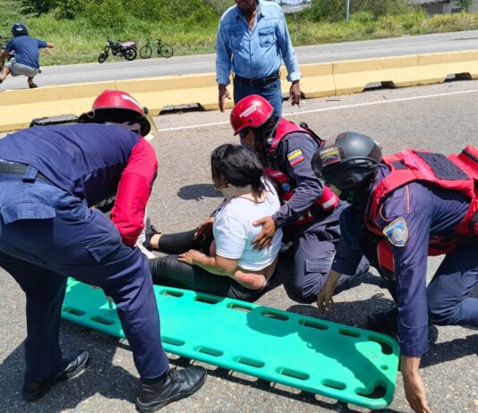 Municipio Silva| Mujer cayó de una moto